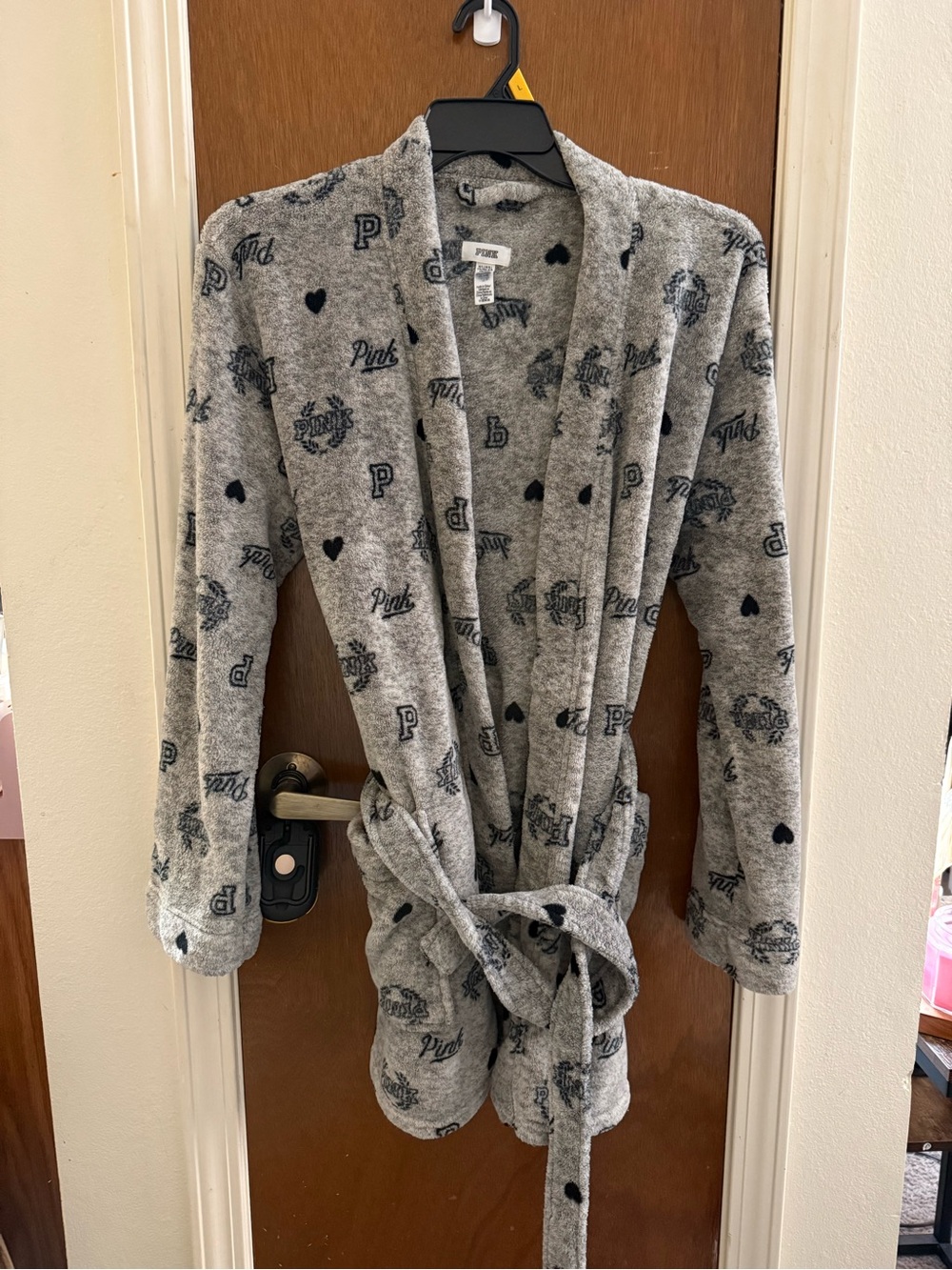PINK Victoria's Secret Gray Fleece Robe with Heart & Logo Print